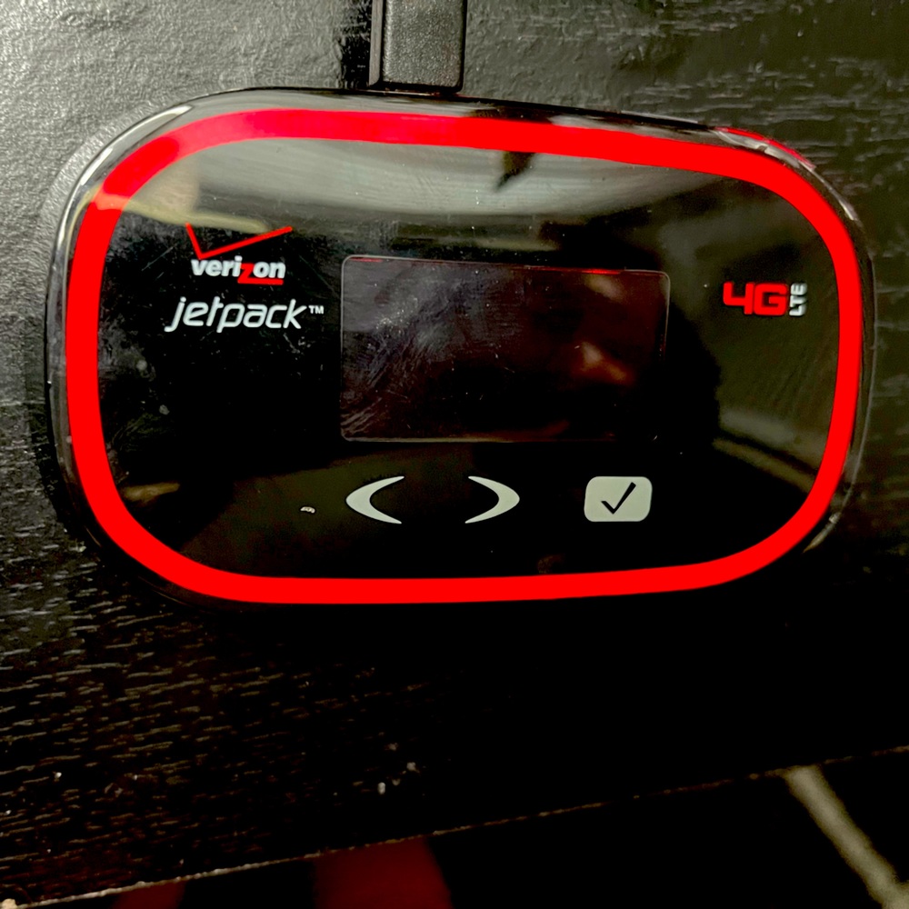 Verizon 4G LTE Jetpack Wireless Hotspot